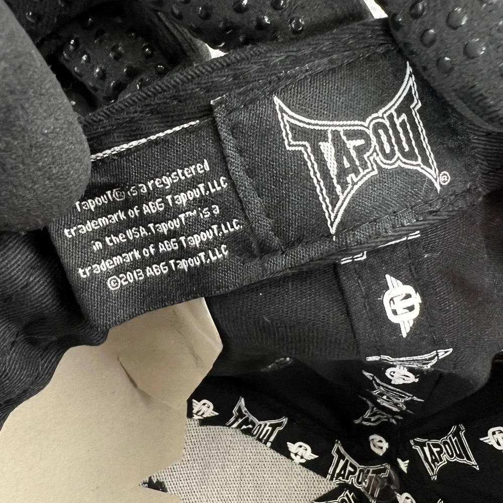 Tapout MMA Snapback Hat Black Flat Brim Embroidered Y2K Fight Streetwear Cap